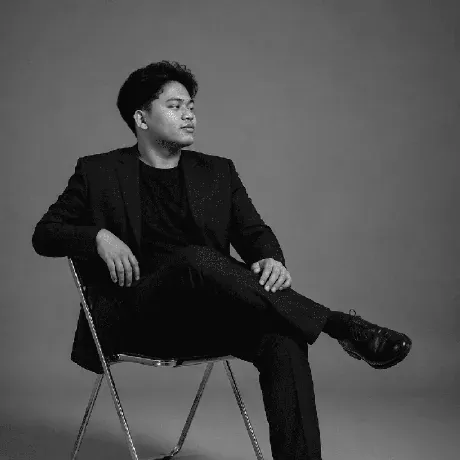 Muhamad Riffa Faturahman - Professional Web Developer Portrait | Muhamad Riffa Faturahman - Potret Profesional Web Developer